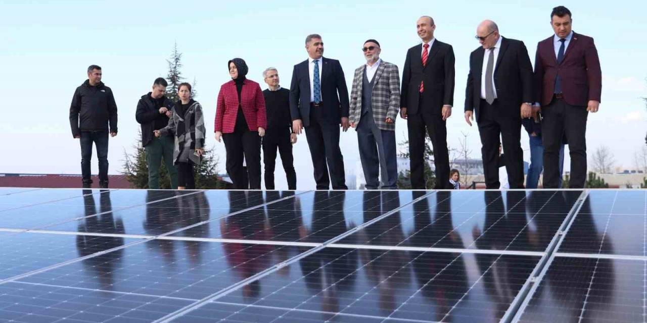 Vali Selçuk Aslan, Yenilenebilir Enerji Yatırımını İnceledi