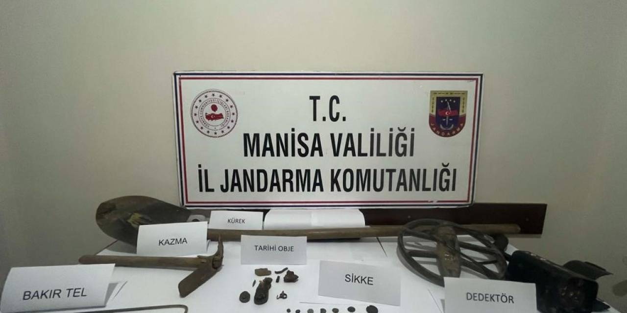 Manisa’da Definecilere Operasyon: Çok Sayıda Tarihi Eser Ele Geçirildi