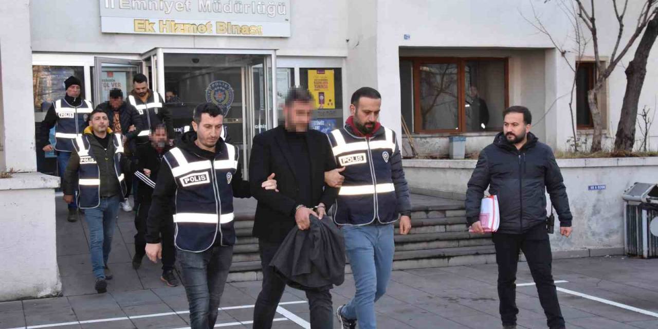 Nevşehir’de ’sazan Sarmalı’ Operasyonu: 5 Gözaltı