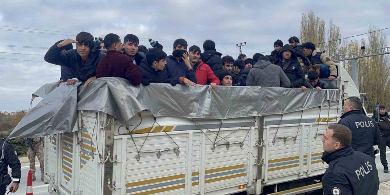 Kırklareli’de Göçmen Kaçakçılığı Yapan Sanıklara Hapis Ve Para Cezası