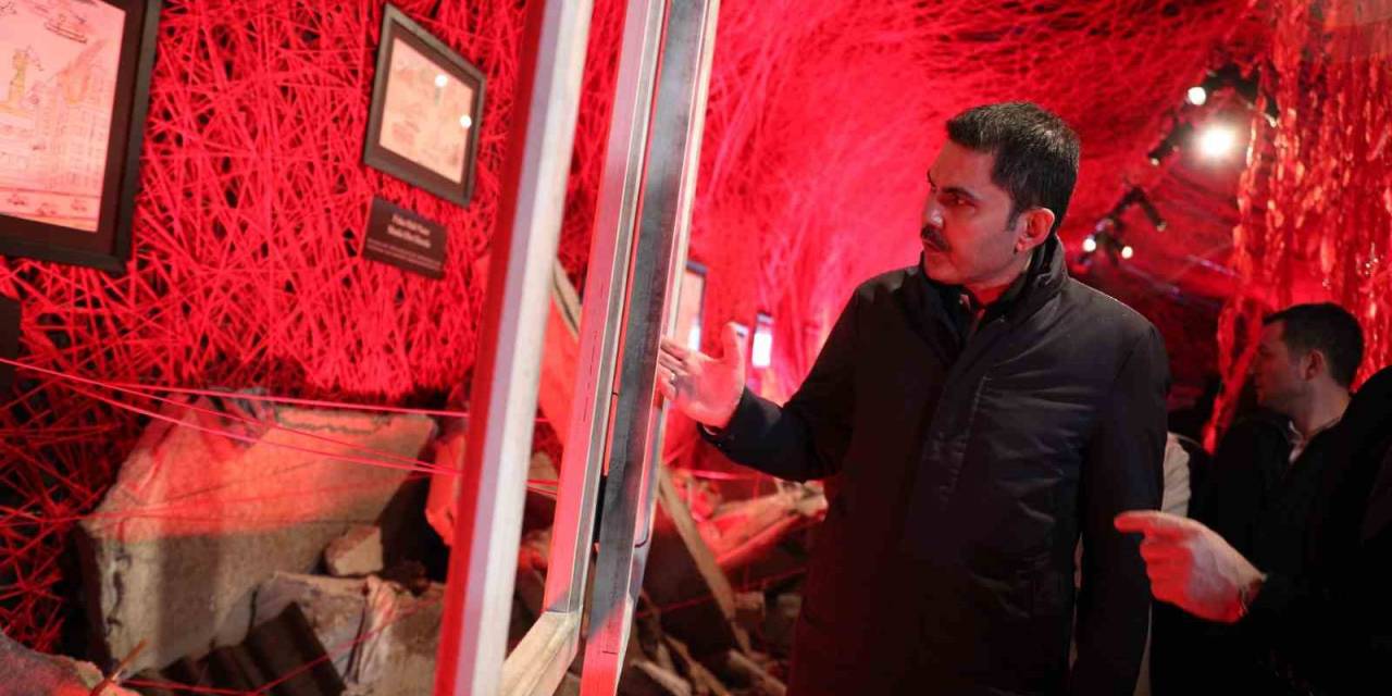 Murat Kurum, Gazzeli Çocuk Ressamlar Sergisi’ni Gezdi