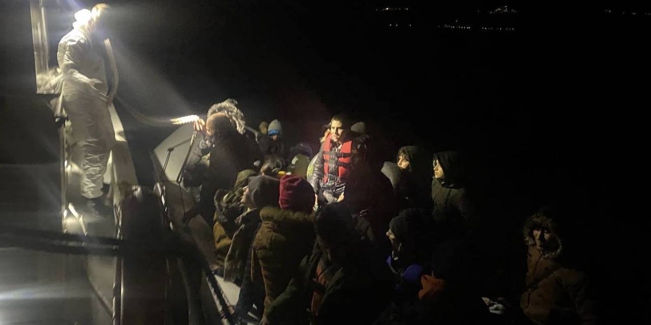 Ayvacık Açıklarında 38 Kaçak Göçmen Kurtarıldı