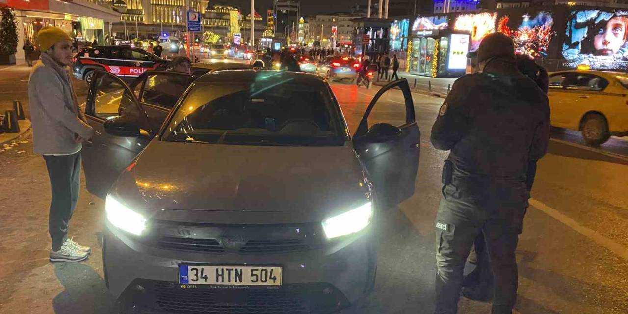 Taksim’de Helikopter Destekli ’huzur İstanbul’ Denetimi