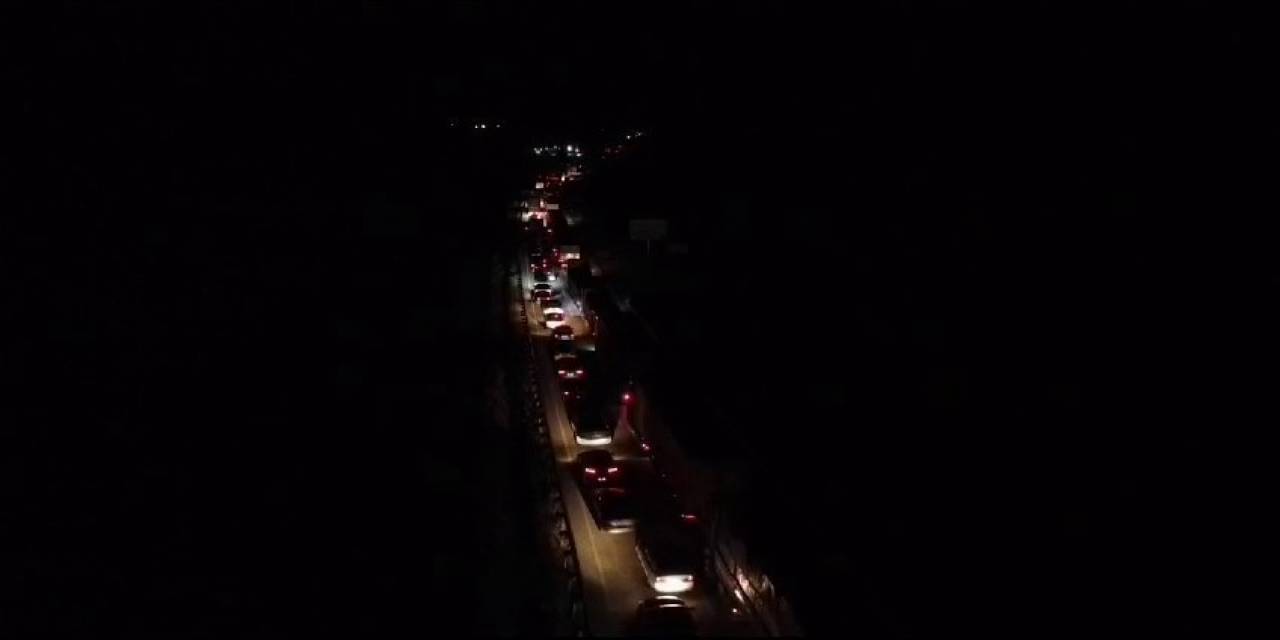 Tanker Kazası Nedeniyle Ulaşıma Kapanan Çorum-ankara Karayolu Trafiğe Açıldı