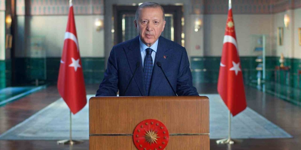 Cumhurbaşkanı Erdoğan: "Ortak Gururumuzun Zirveye Yükseldiği Zamanlardan Birini Yaşıyoruz"