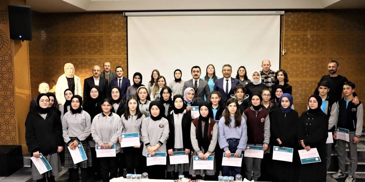 Bayburt Anadolu Mektebi Öğrencileri Tarık Buğra’yı Anlattı