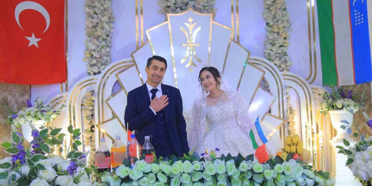 Didim’de Tanıştılar Özbekistan’da Evlendiler