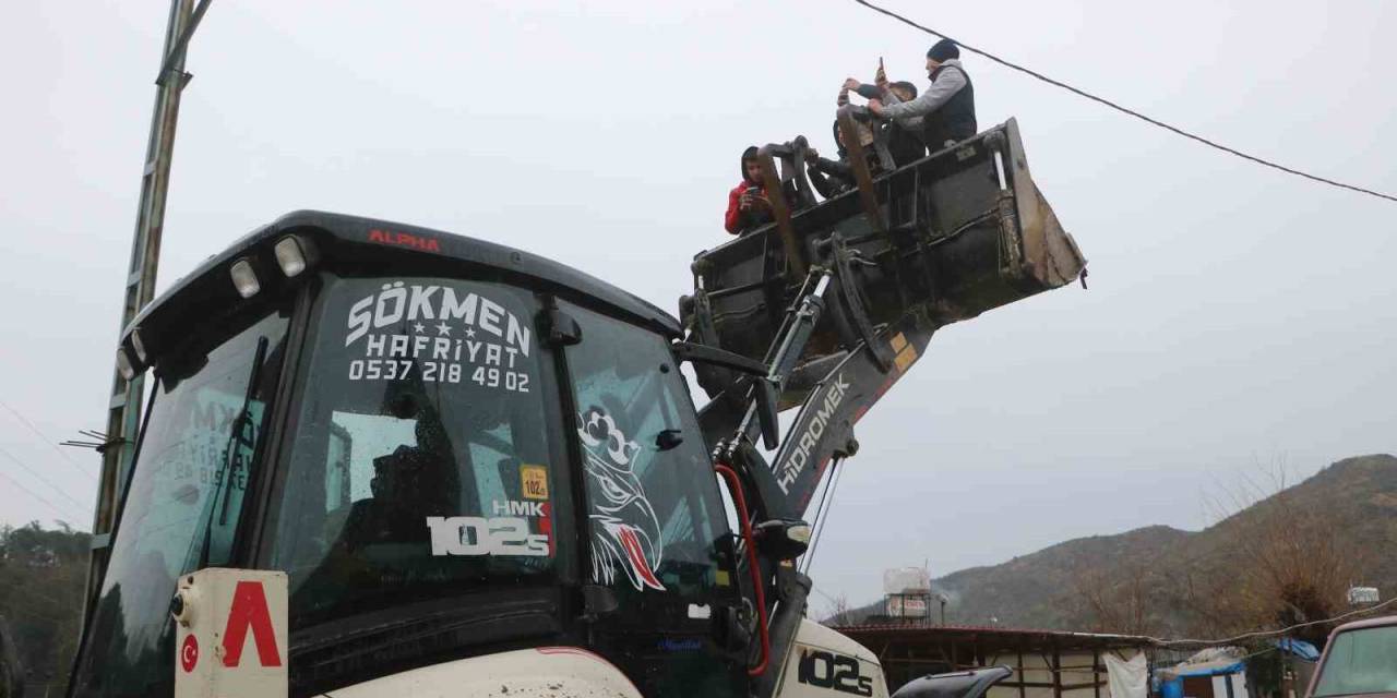 İlk Türk Astronot Uzaya Çıktı Ama Onlar Hala Bir ‘Alo’ Kelimesine Hasret