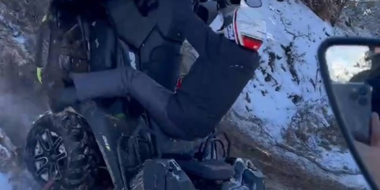 Atv’den Düşen Arkadaşını Kahkahayla İzledi