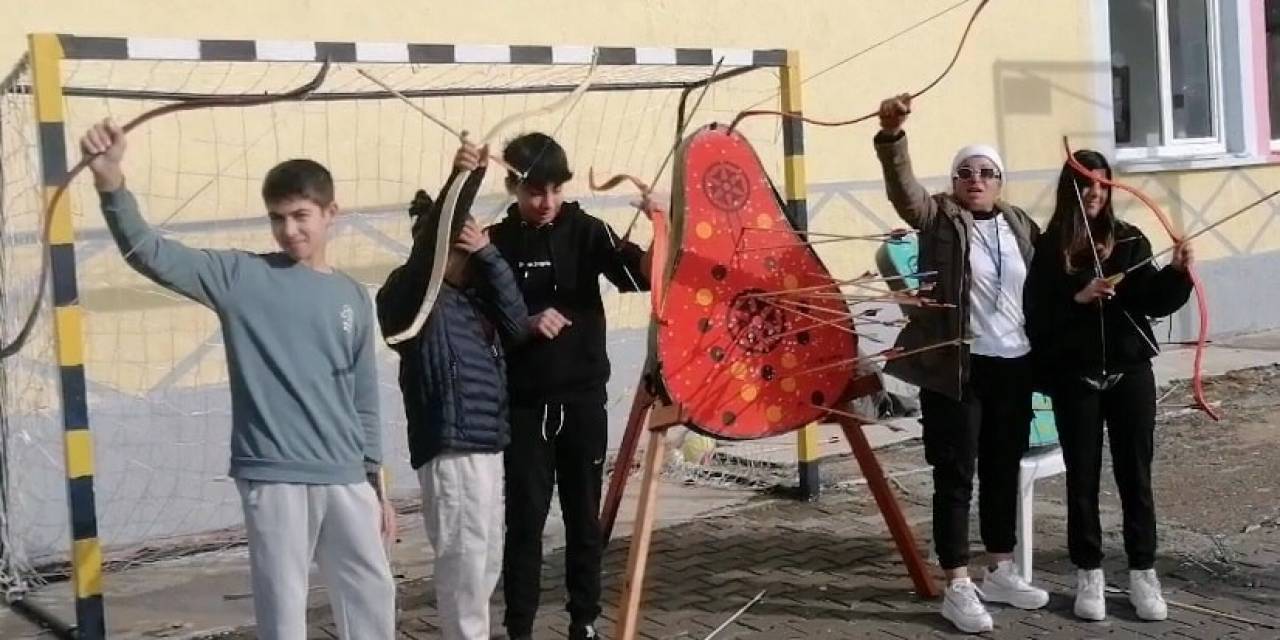 Köyceğiz’de Öğrenciler Dönem Sonu Etkinliğinde Ok Uçurdular