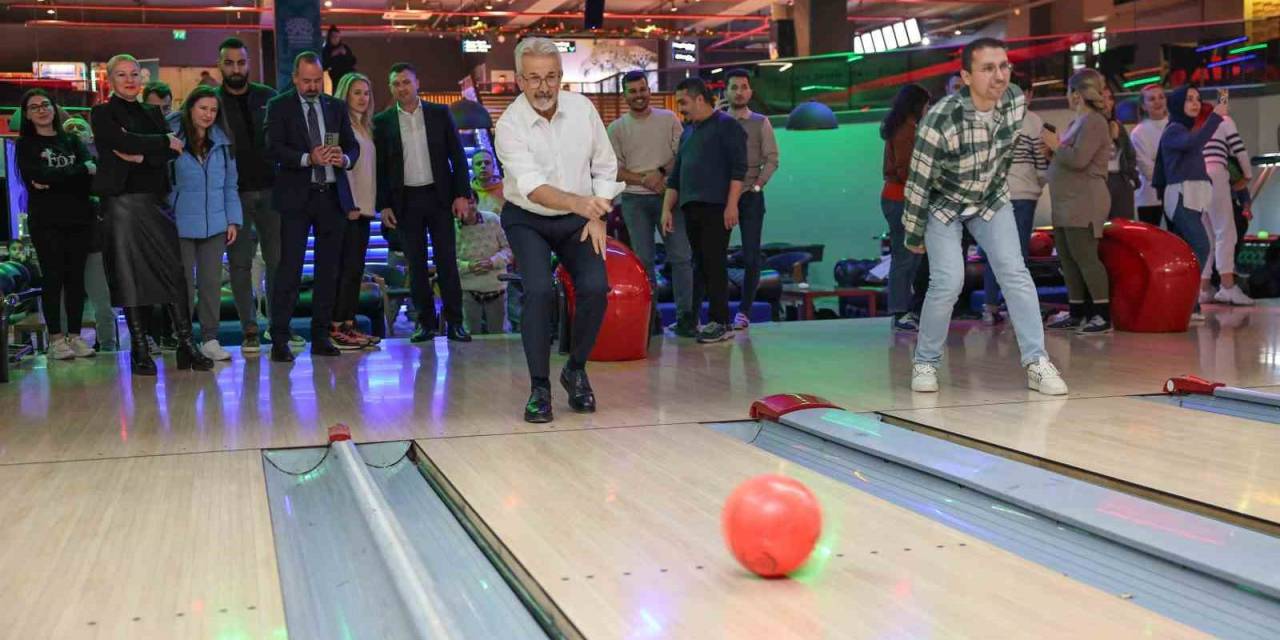 Bowling Turnuvasında Şampiyon Gençlik Ve Spor Hizmetleri