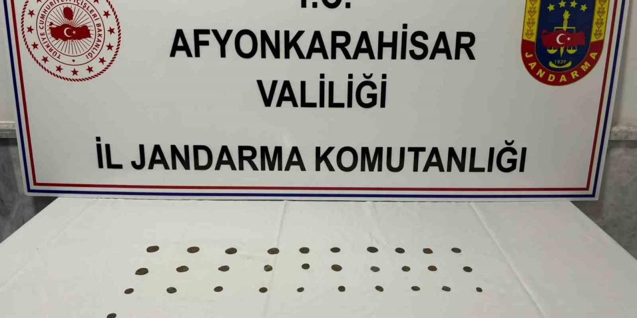 Parkta Şüpheli Hareketlerde Bulunan Şahıstan 31 Adet Sikke Ele Geçirildi