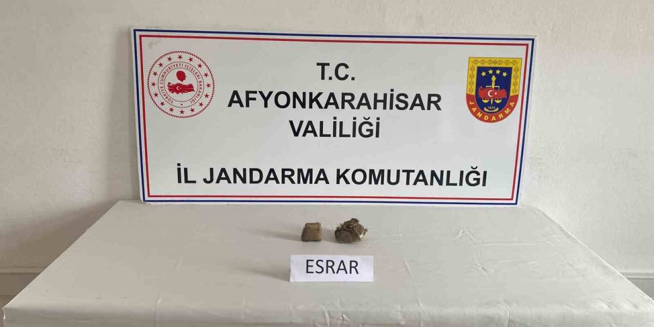 Fransa’dan Sipariş Ettiği Esrar Kargosunu Alamadan Jandarmaya Yakalandı