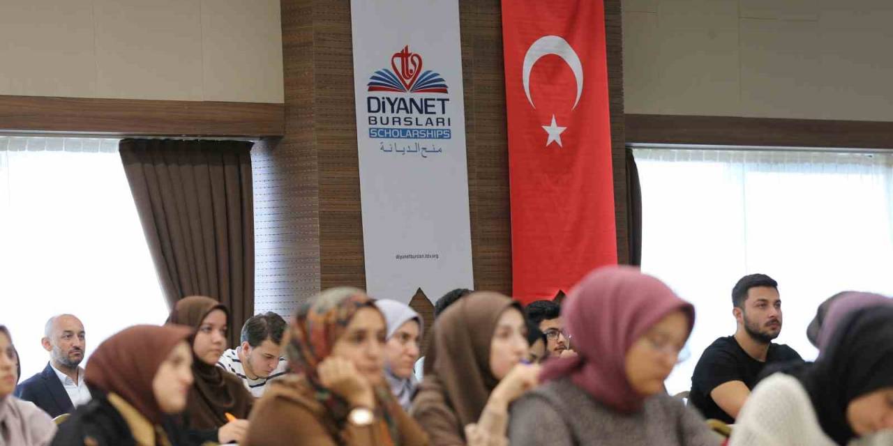 Türkiye Diyanet Vakfından ‘Sivil Toplum Okulu’ Projesi