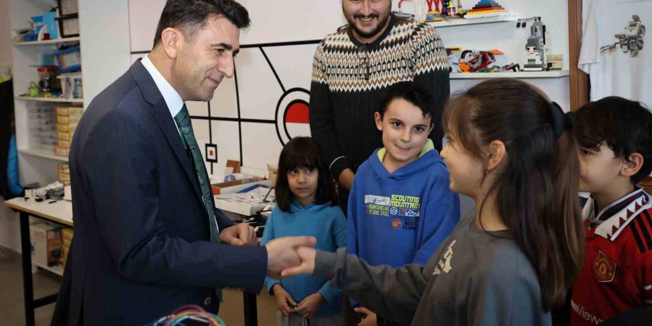 Özel Çocuklarla Bir Araya Geldi