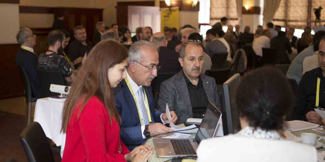 Atatürk Üniversitesi Yükselişini Sürdürüyor