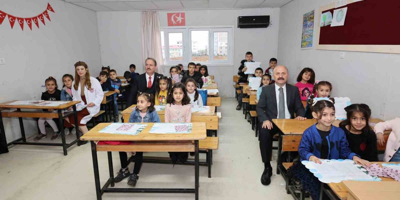 Adıyaman’da 160 Bin 500 Öğrenci Karnesini Aldı