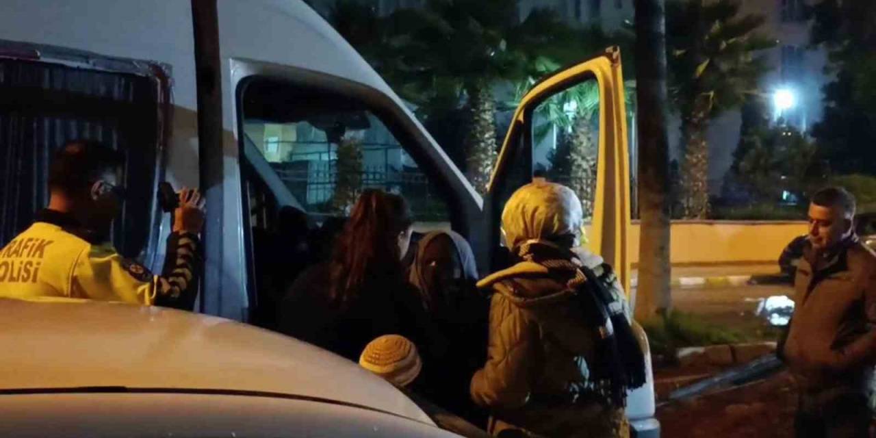 Adliye Binasına Girmeye Çalışarak Polis Ekiplerine Zorluk Çıkaran 11 Şahıs Gözaltına Alındı