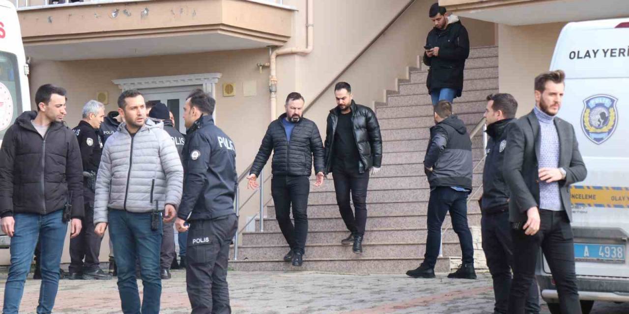 Cinnet Getiren Polis Aile Fertlerini Vurduktan Sonra İntihar Etti: 3 Ölü, 1 Yaralı