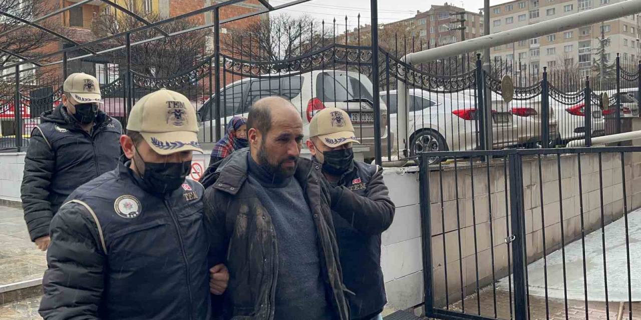 İnterpol’ün Kırmızı Bültenle Aradığı Deaş Üyesi Adliyeye Sevk Edildi