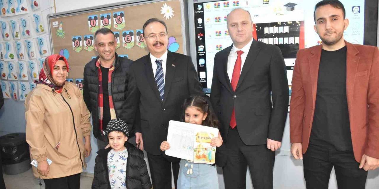 Siirt’te Öğrencilerin Karne Heyecanı