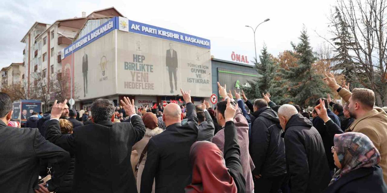 Ak Parti Kırşehir Belediye Başkan Adayı Arslan, Dualarla Karşılandı