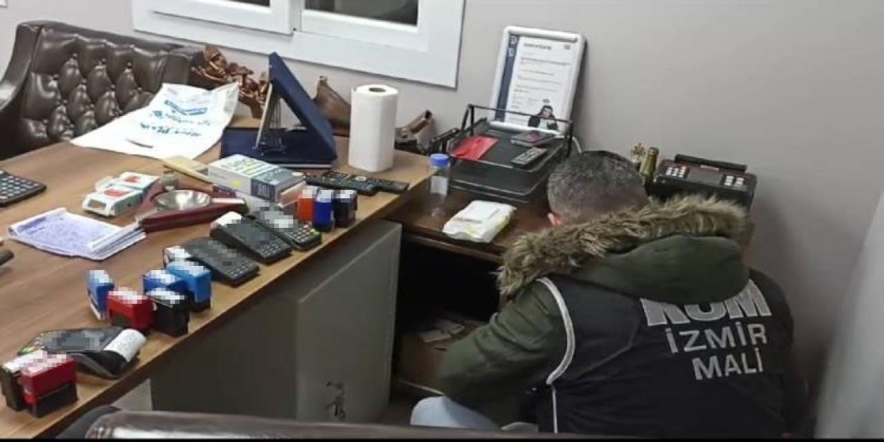 İzmir Merkezli 3 İlde Naylon Fatura Operasyonu: Milyarlarca Liralık E-fatura Ele Geçirildi