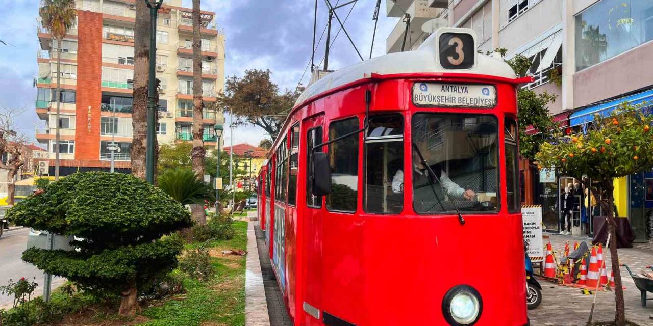 Nostalji Tramvayı Engelli Bireyler İçin Hizmete Ara Verecek