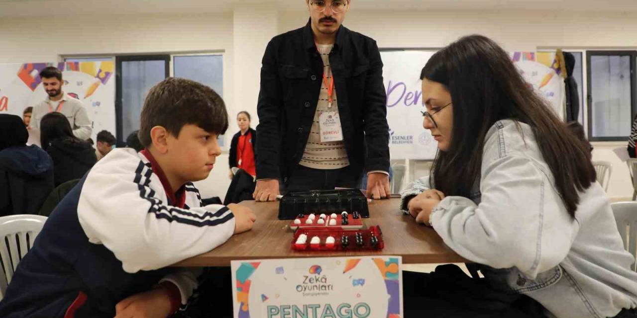 Esenler’de Zeka Oyunları Şampiyonası’nda Çeyrek Final Heyecanı