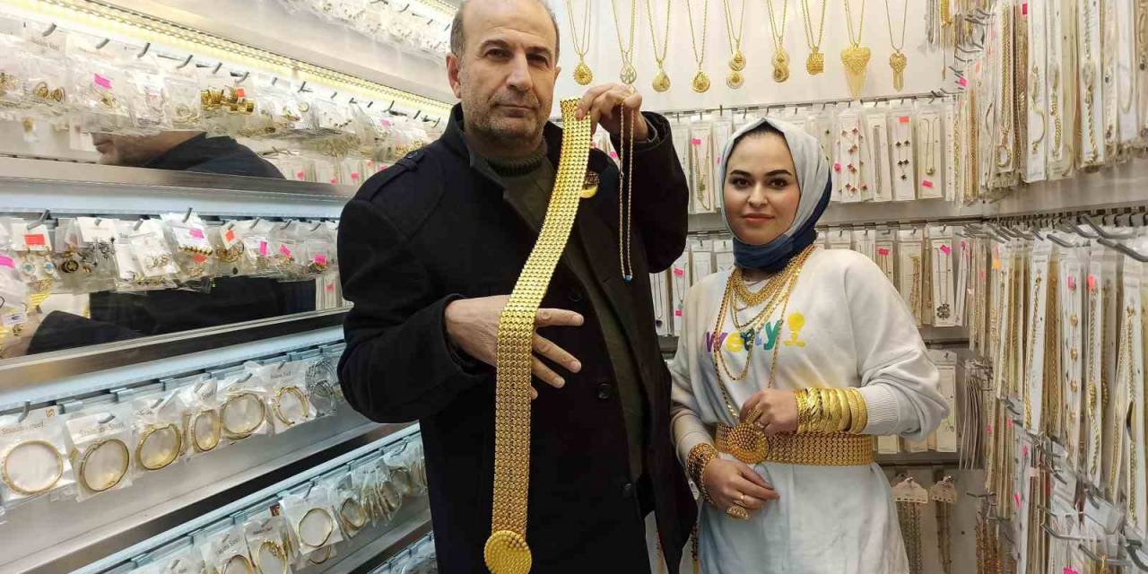 800 Bin Liralık Kemerin İmitasyonu 700 Liraya Satılıyor