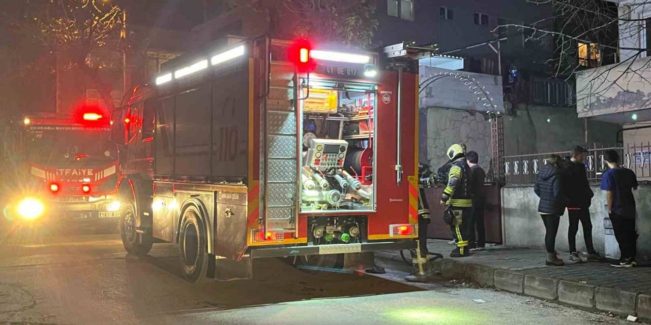 Elektrik Panosunda Çıkan Yangın Söndürüldü