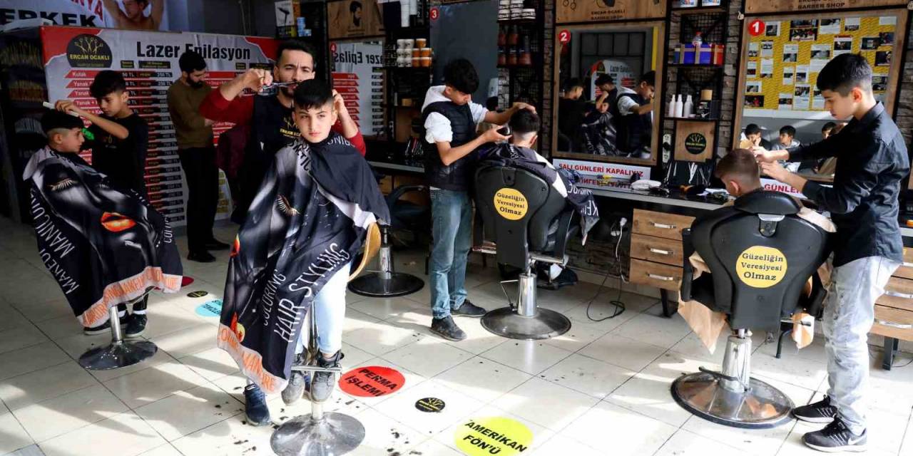 Takdir Ve Teşekkür Belgesi Alan Öğrencilere 3 Gün Ücretsiz Tıraş