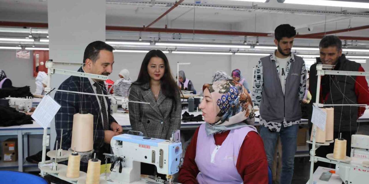 Muradiye’de Kadın İstihdamına Yönelik Tekstil Fabrikası