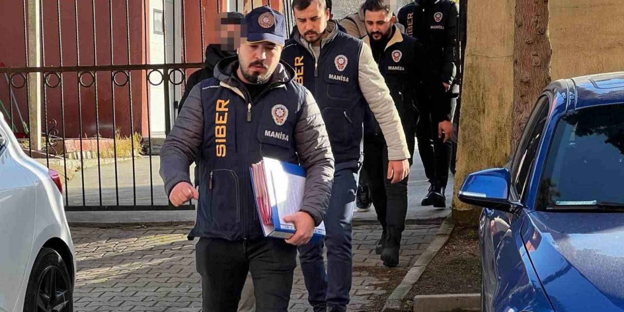 Sahte İnternet Sitesi Üzerinden Otomobil Dolandırıcılarına Darbe: 5 Kişi Tutuklandı