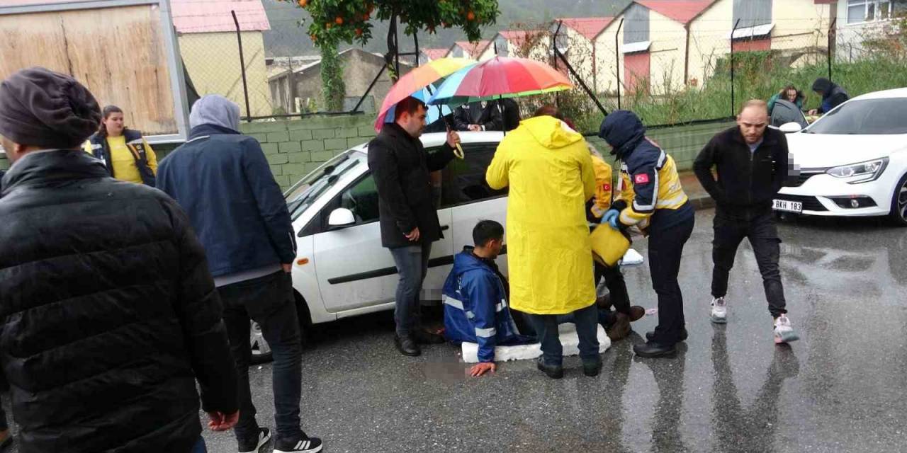 Bıçaklanan Belediye Personeline Tamponlu, Köpüklü Ve Şemsiyeli Koruma