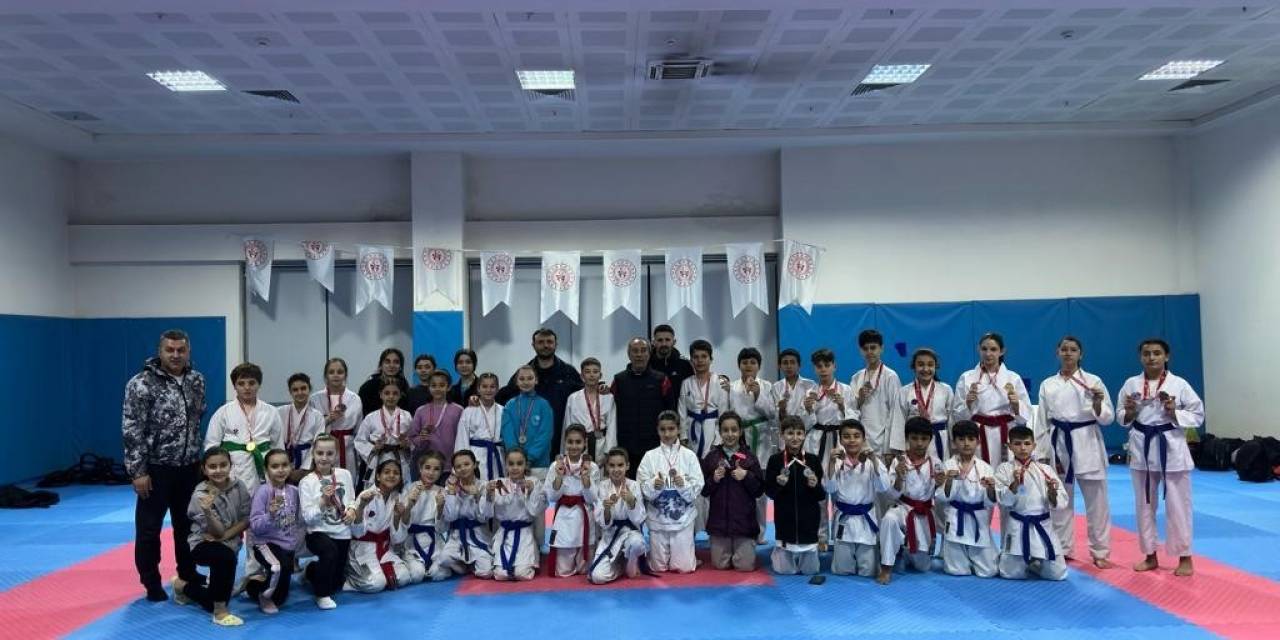 Karate Yıldızlar İl Şampiyonası Tamamlandı