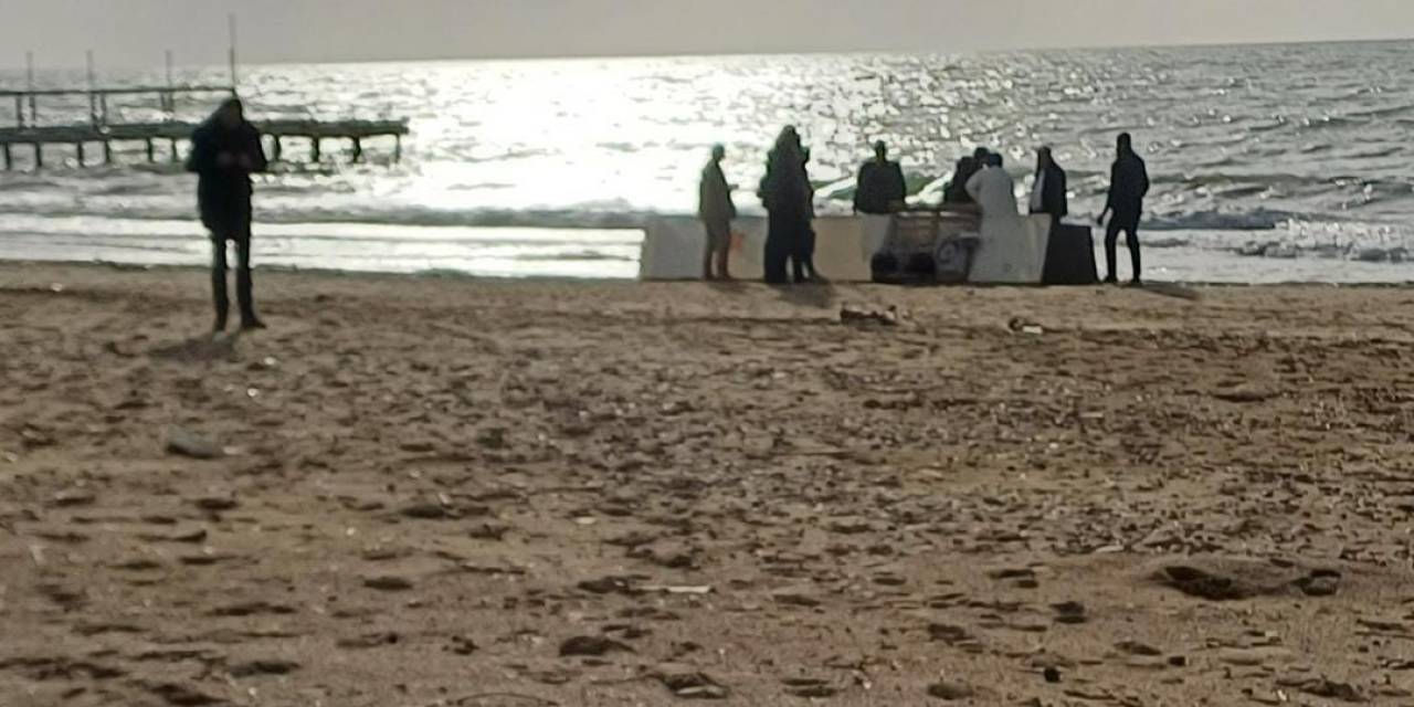 Antalya’da Kıyıya Vurmuş Genç Kadın Cesedi Bulundu