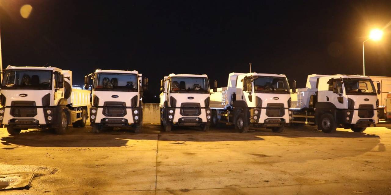 İzmit Belediyesi Araç Filosunu Büyütmeye Devam Ediyor