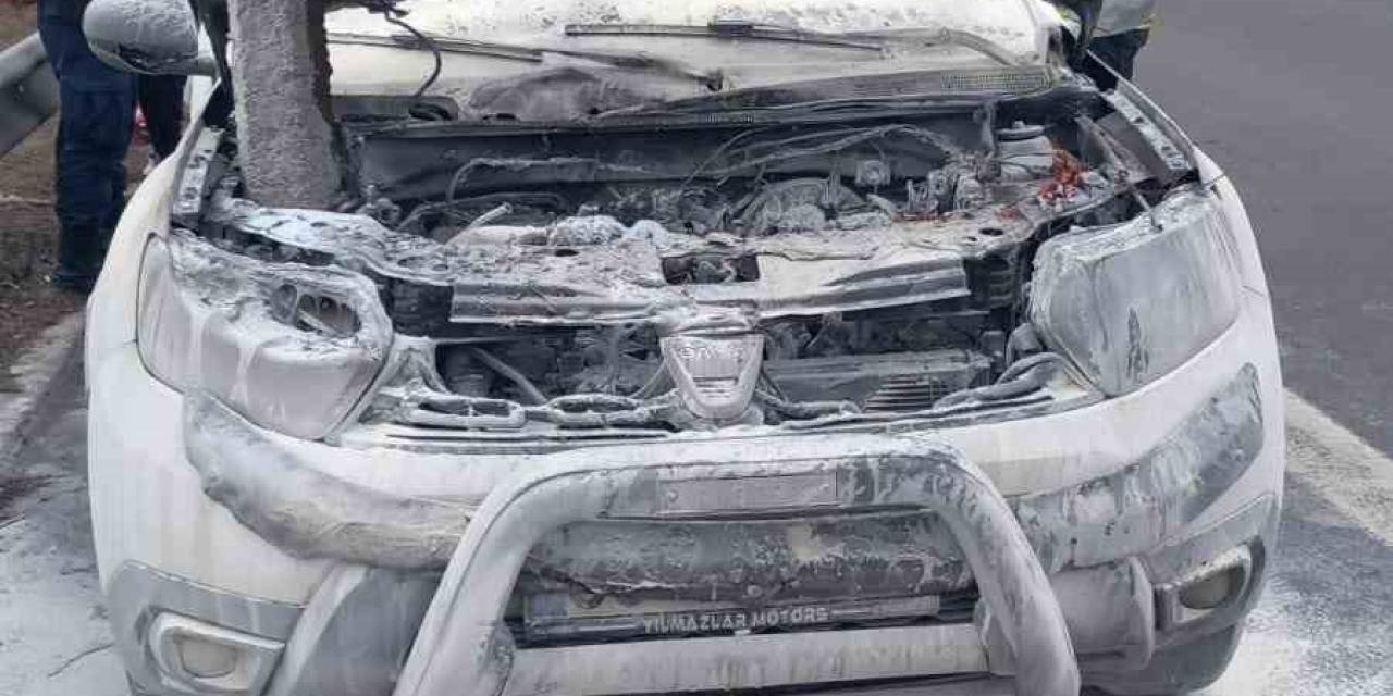 Otoyolda Birden Alev Aldı