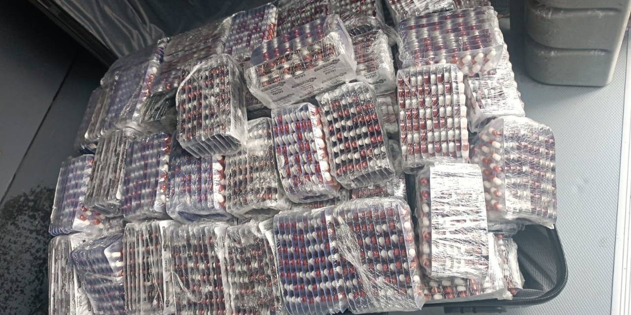 Samsun’da Yolcu Otobüsündeki Valizlerde 34 Bin 650 Adet Sentetik Ecza Ele Geçirildi: 3 Gözaltı