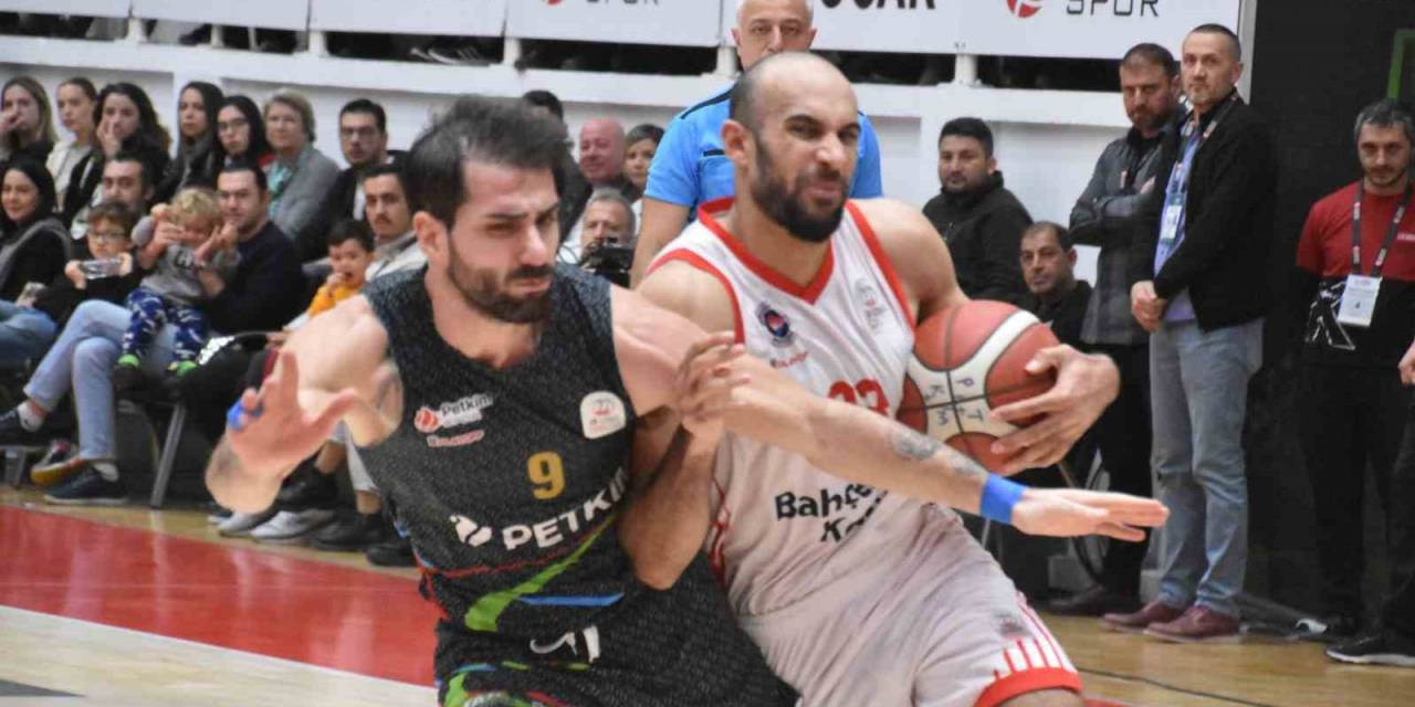 Türkiye Sigorta Basketbol Süper Ligi: Aliağa Petkimspor: 76 - Bahceşehir Koleji : 61