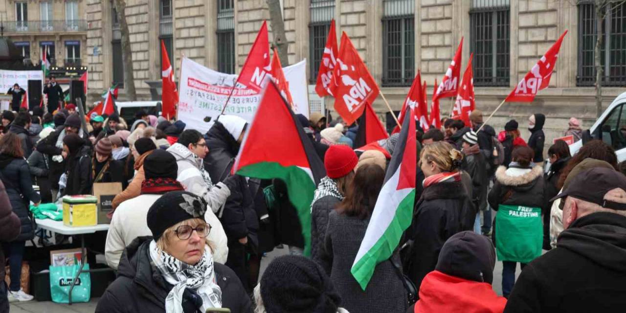 Paris’te 21 Kişilik Filistinli Grup Belçika’daki Avrupa Konseyi’ne Yürüyüş Başlattı