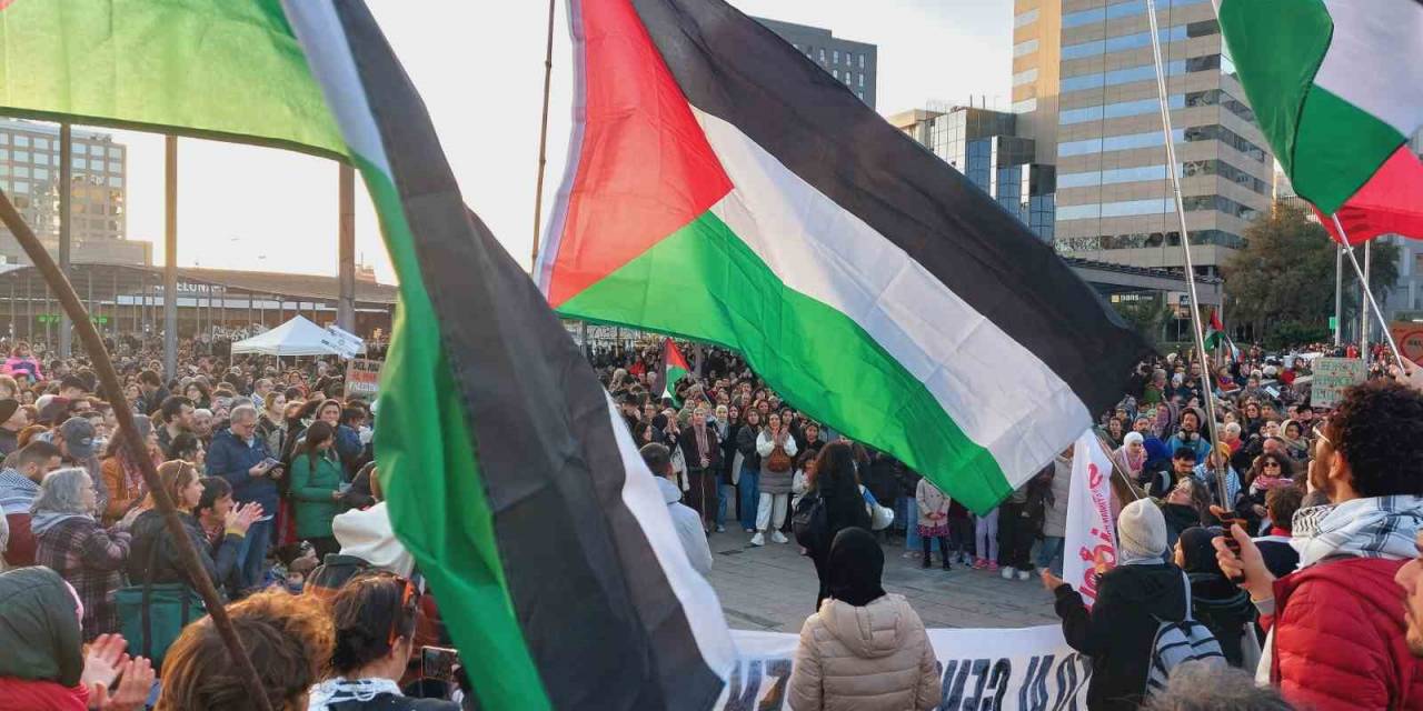 İspanya Filistin’e Destek İçin Yürüdü