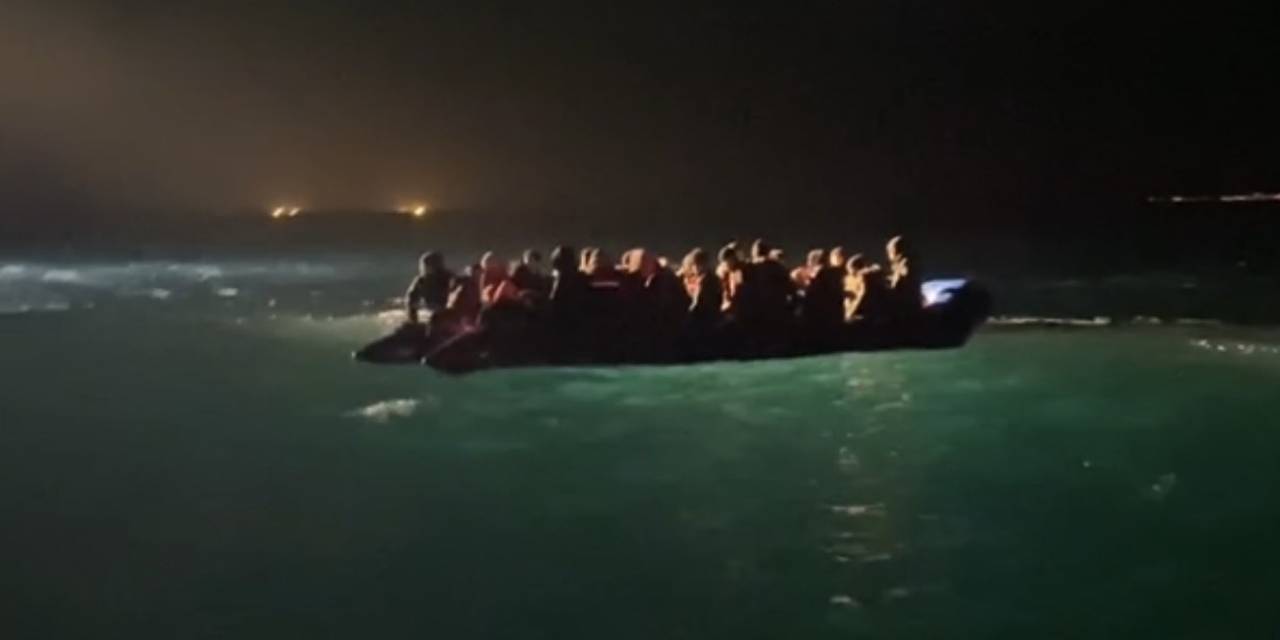 Ayvacık Açıklarında 43 Kaçak Göçmen Kurtarıldı