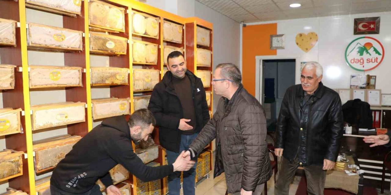 Kars Valisi Polat, Esnafla Buluştu