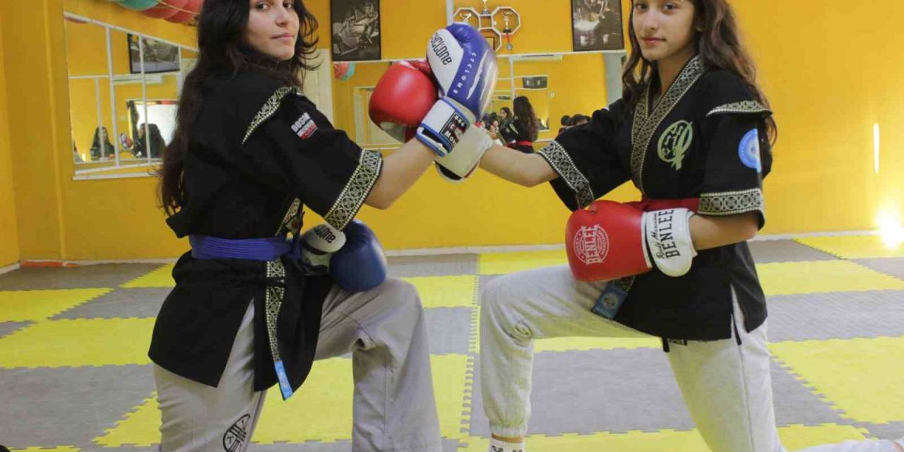 Ön Yargıyı Yıkan Genç Sporcular, ‘Kızlar Yapamaz’ Diyenlerin Lafını Hiçe Sayarak Dünya Şampiyonu Oldular