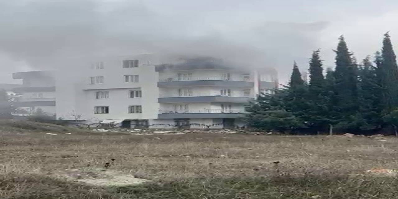 Çatıda Çıkan Yangın Korkuttu