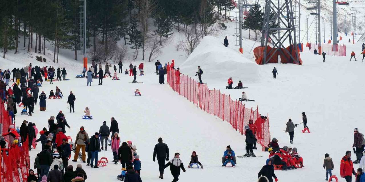 Palandöken’de Sömestr Yoğunluğu
