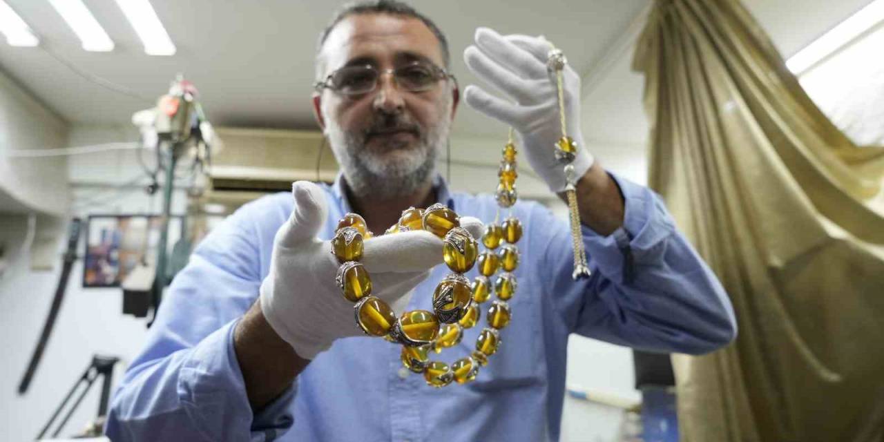 2.5 Yılda, 6 Milyon Liralık 4 Tesbih Tasarladı