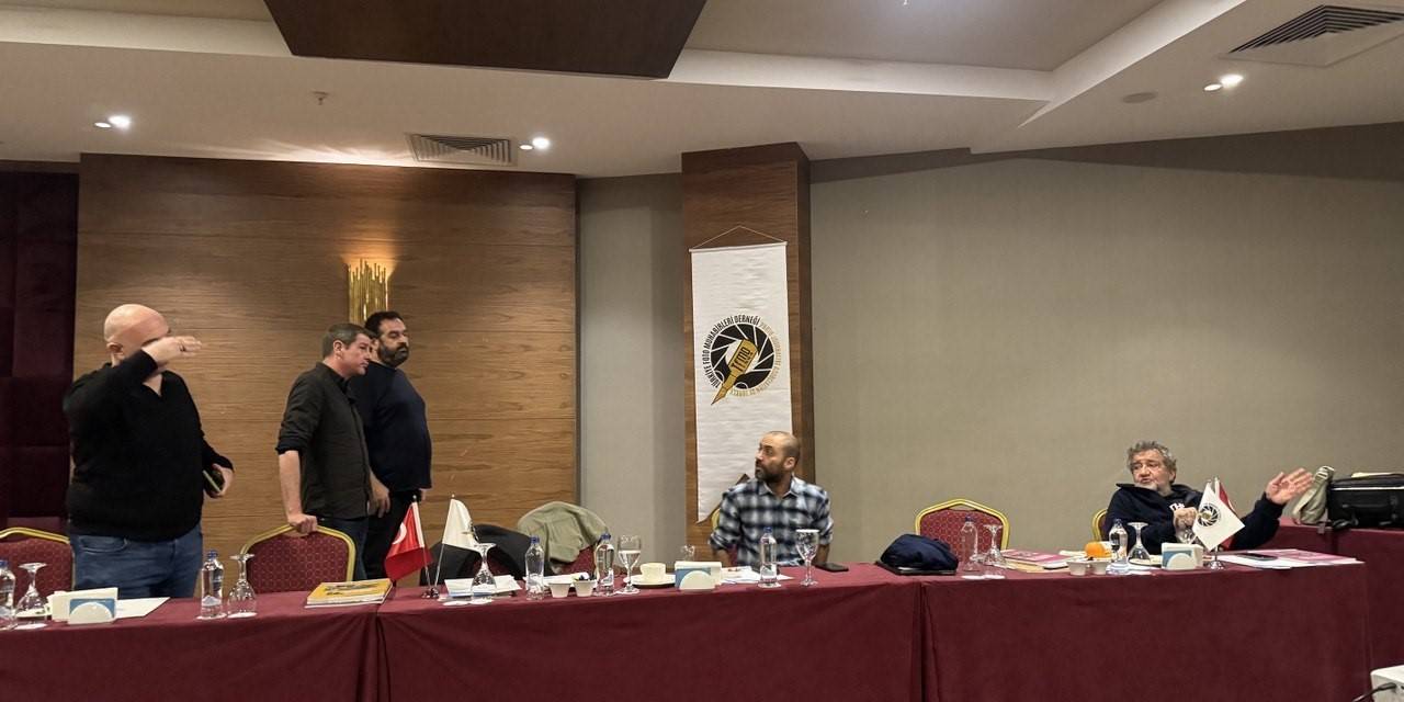 Tfmd 39’uncu ’yılın Basın Fotoğrafları’nın Jürisi Antalya’da Toplandı